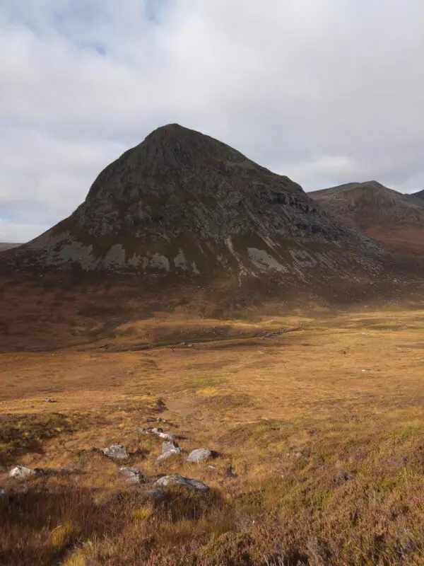 vieuw of mountain covered in shadow, Scottish highlands