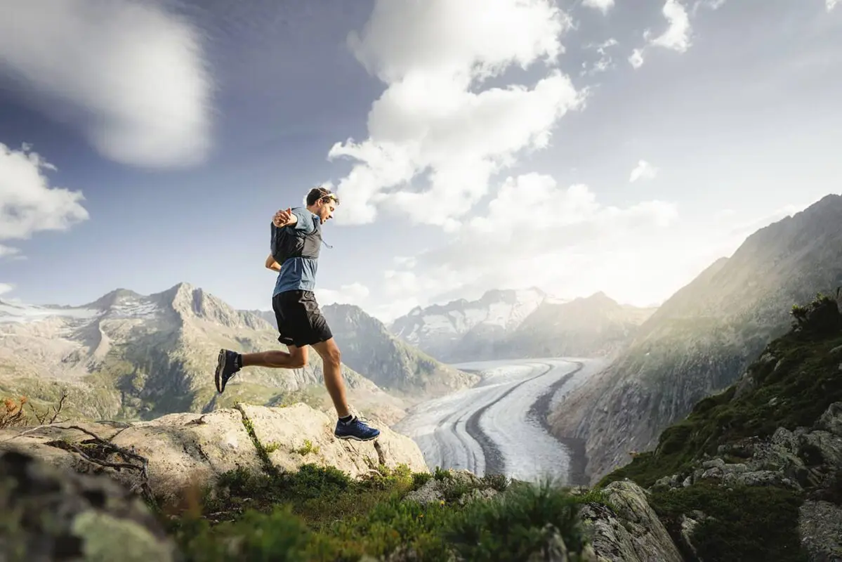 trailrunner in the mountains