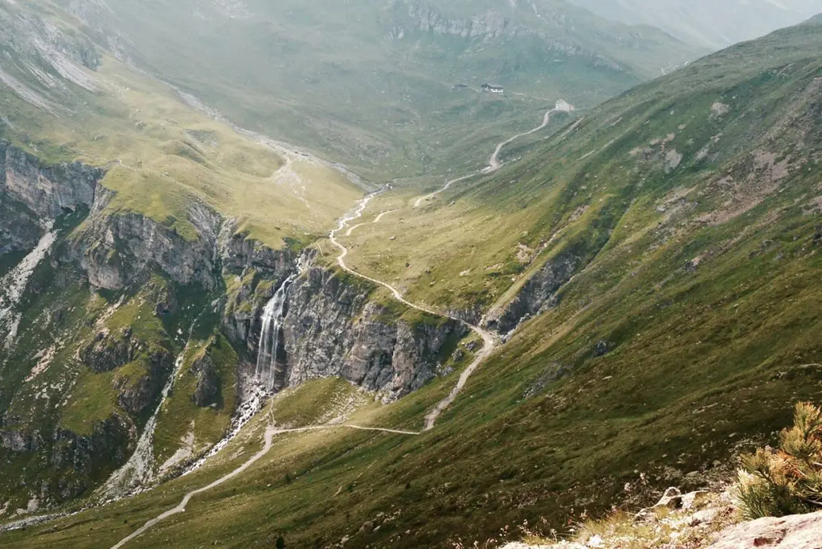 mountain road leading up to shelter