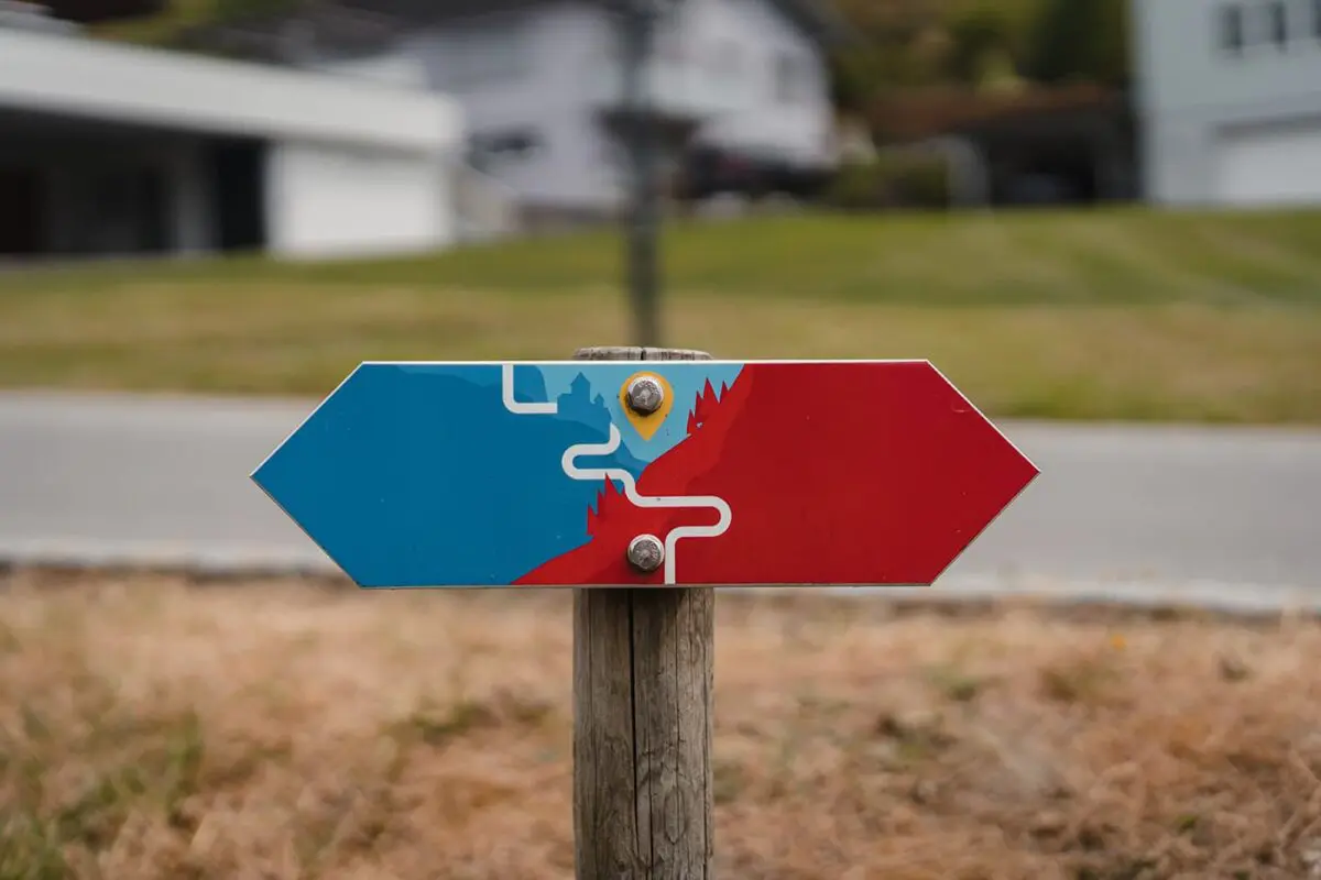 way sign on a hiking trail