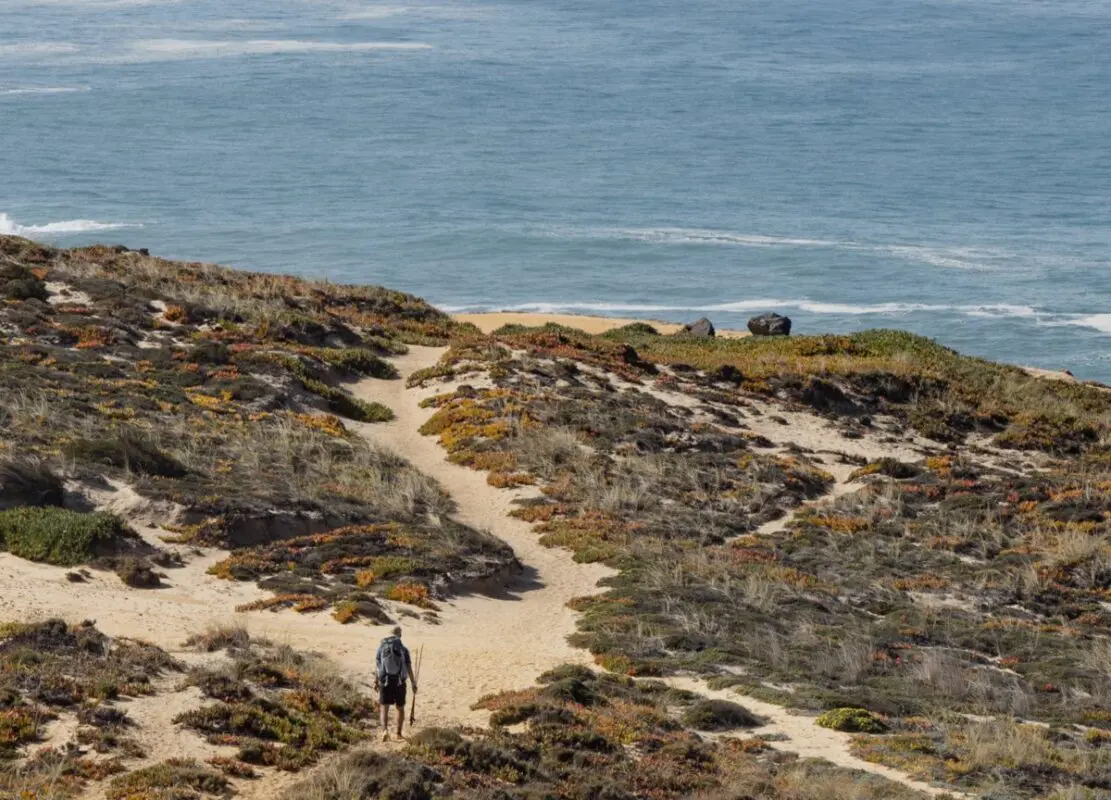 Men hiking on the Fishermen's Trail