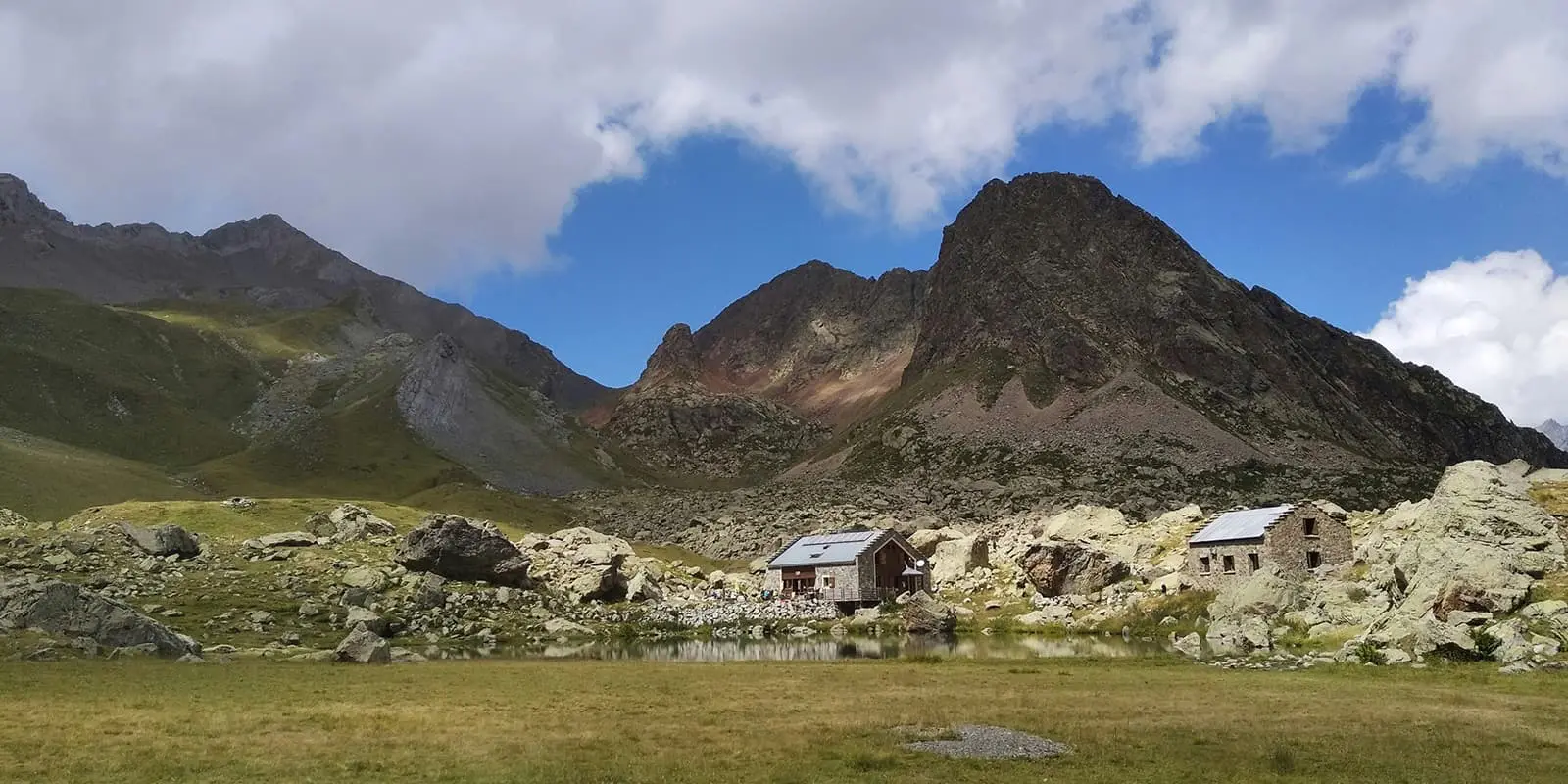 refuge de vallonpierre on the GR54 in Ecrins national park