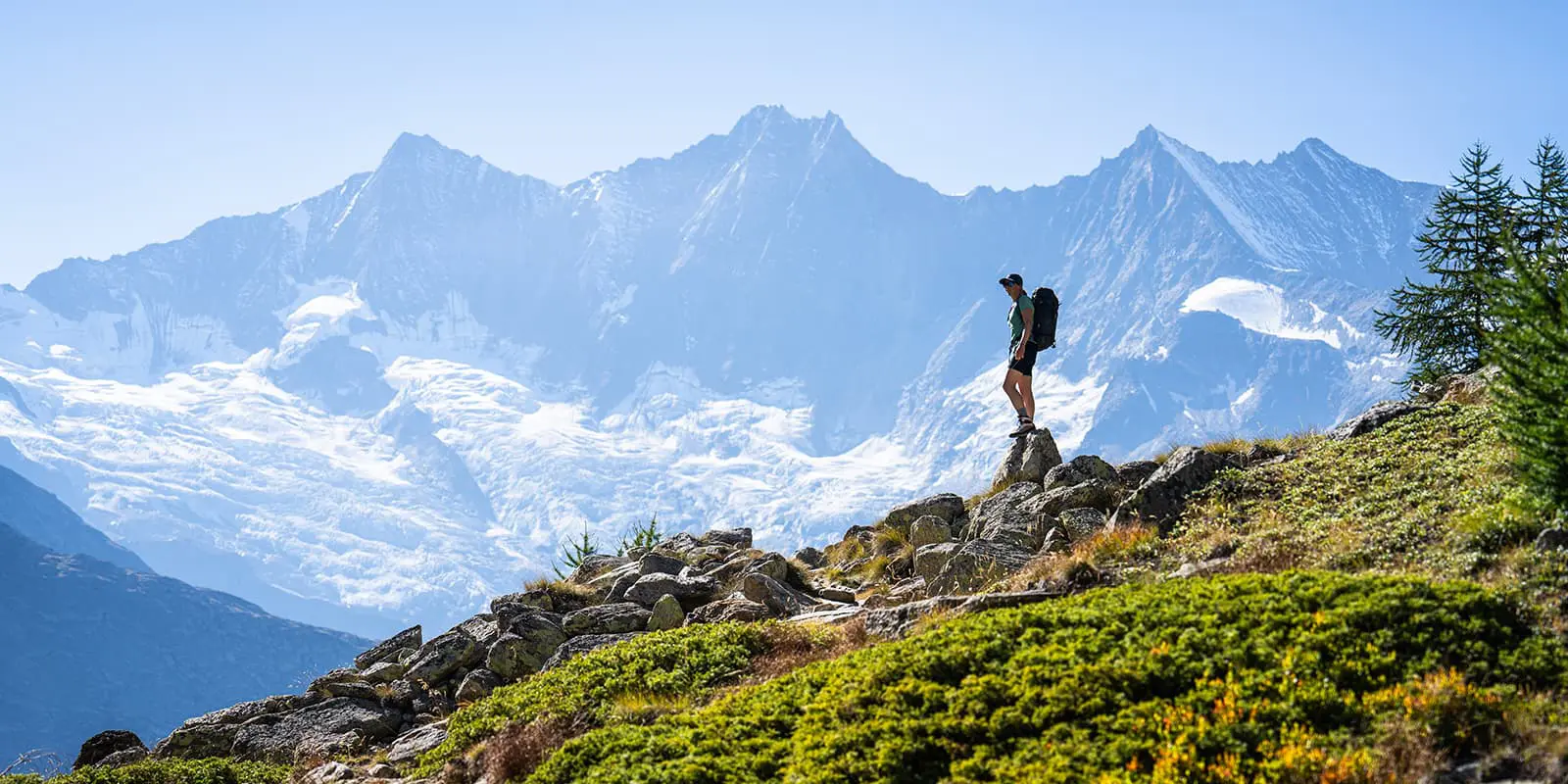 hiking in Saastal
