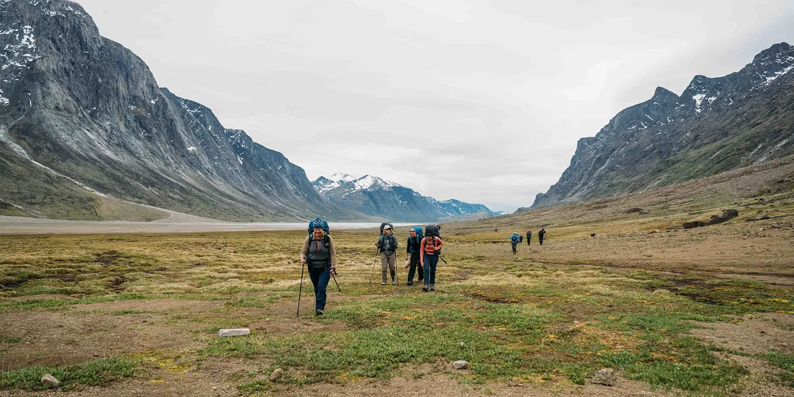 hikers on the Akshayuk pass hiking trail