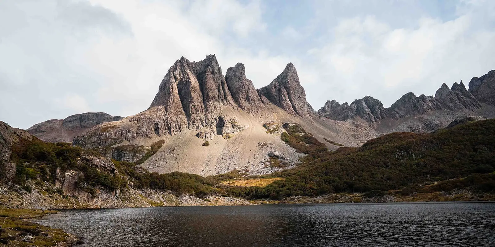 dramatic peaks in the south of Chile