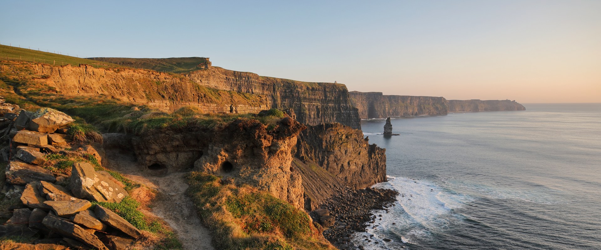 Cliffs Of Moher, Trail