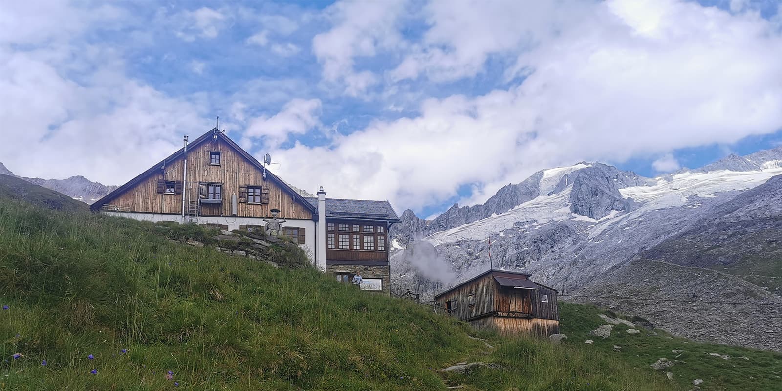 mountain hut on the Berliner Höhenweg in Austria