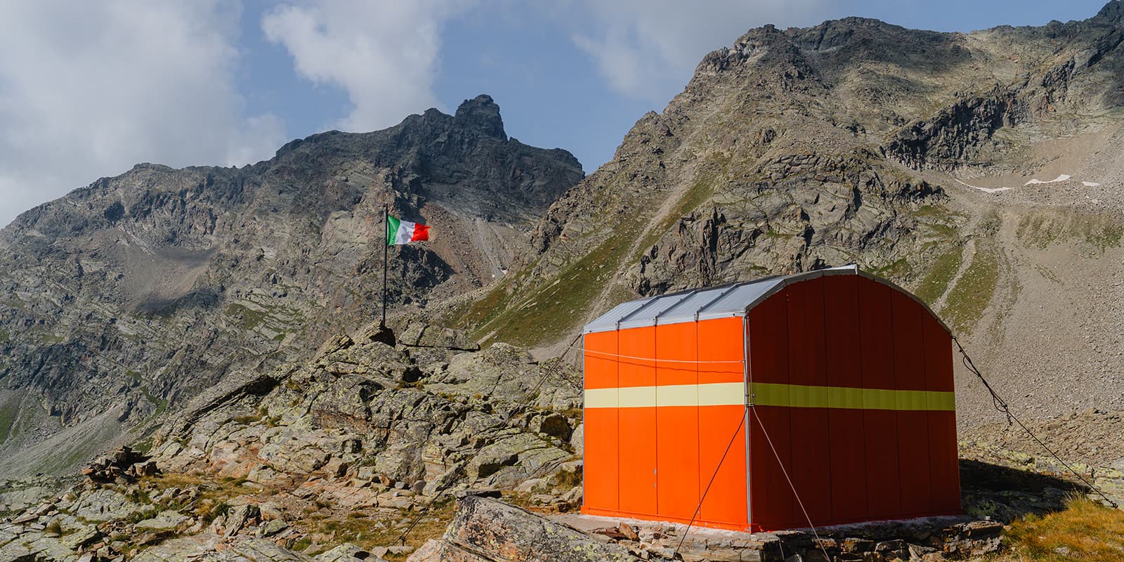 bivouac hut in the Swiss mountains