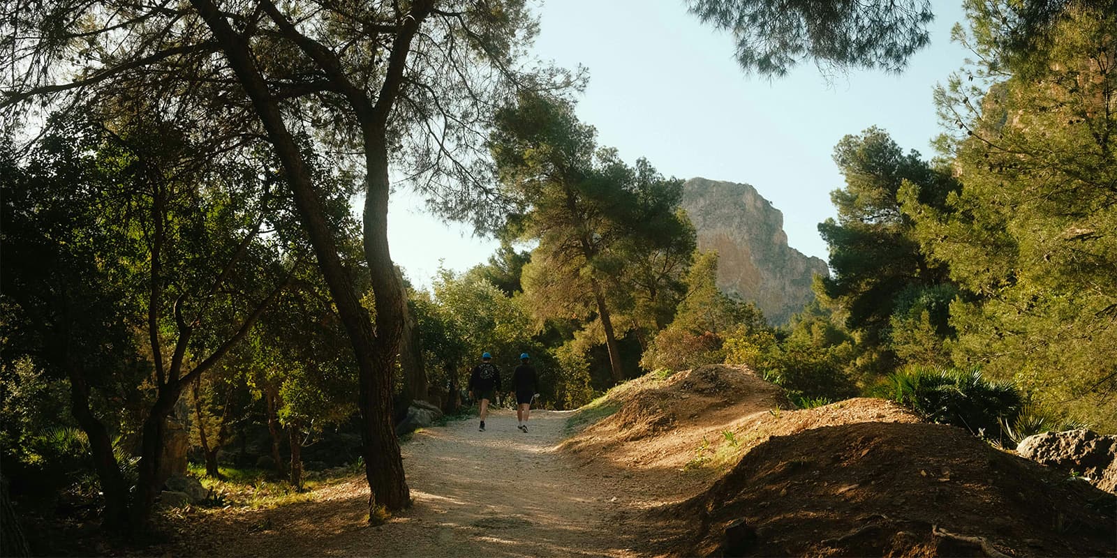 two hikers on the Caminito del Rey