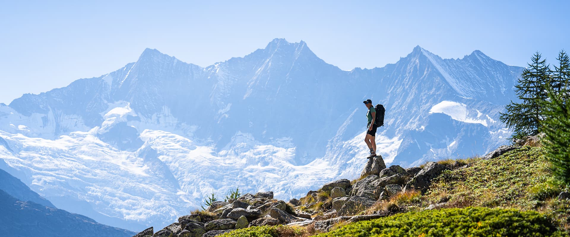 hiking in Saastal